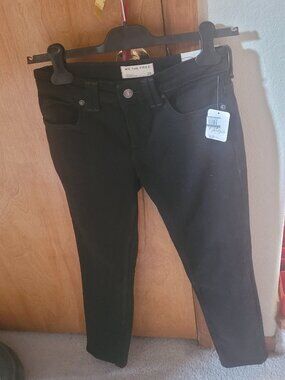 Free People Low Rise Slim Straight Black Jeans size 25